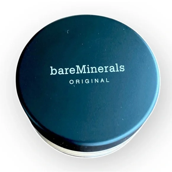 bareMinerals Original SPF 15 Foundation in Fairly Medium C20 - Picture 4 of 4